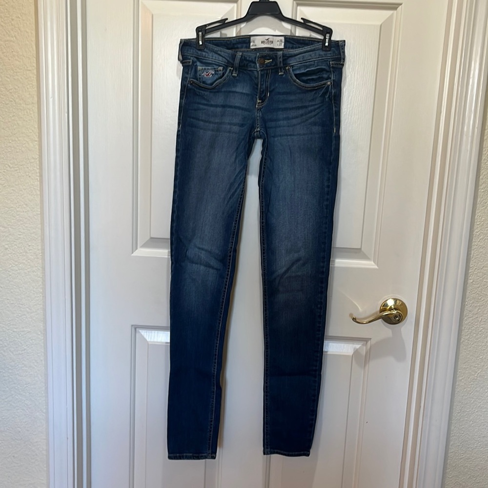 Women’s Hollister skinny jeans